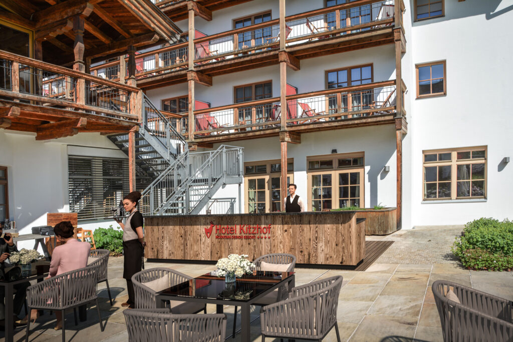 Hotel_Kitzhof_Outdoorkueche_01_P01_V01